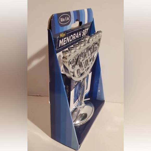 ❤️ 🆕 JEWISH HOLIDAY CHANUKAH HANUKKAH MINI SILVER TONE MENORAH CANDLE HOLDER - Picture 6 of 6